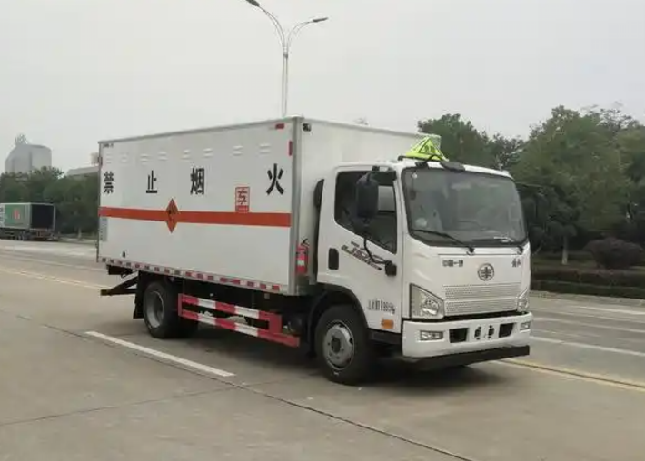 大庆爆破器材运输车可以上高速吗？