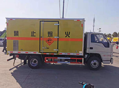 大庆爆破器材运输车技术升级与安全合规新趋势